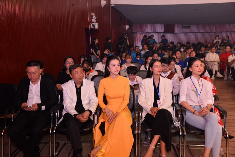 Nhấn vào ảnh để phóng to